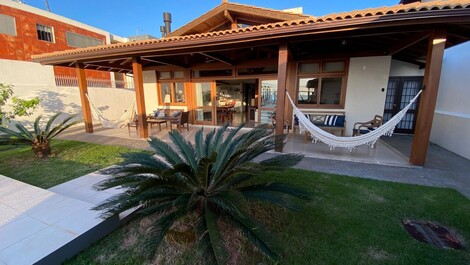 Excelente Casa para aluguel de temporada em Cachoeira do Bom Jesús,...