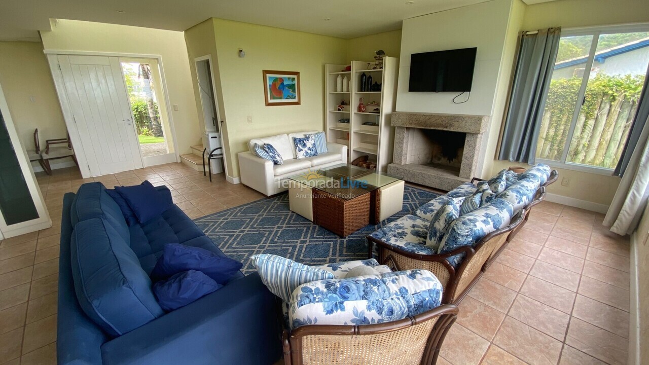 Casa para aluguel de temporada em Florianópolis (Lagoinha)