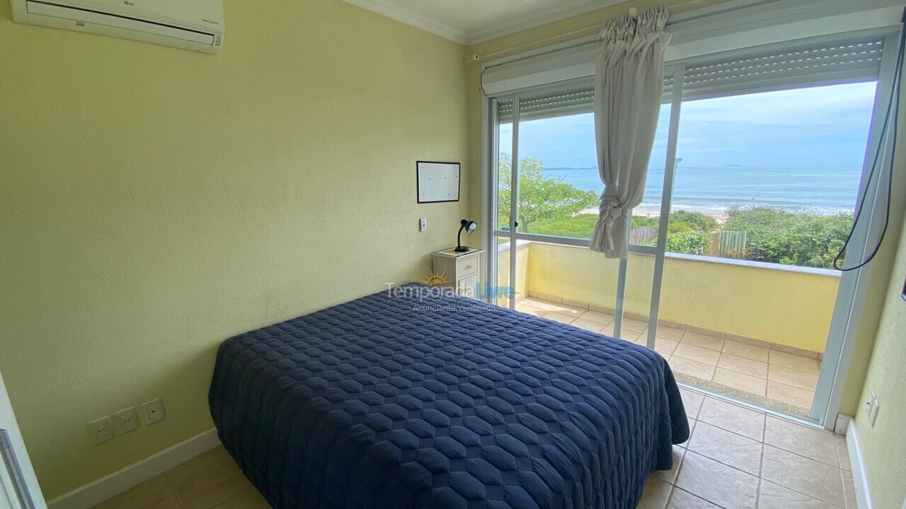 Casa para aluguel de temporada em Florianópolis (Lagoinha)