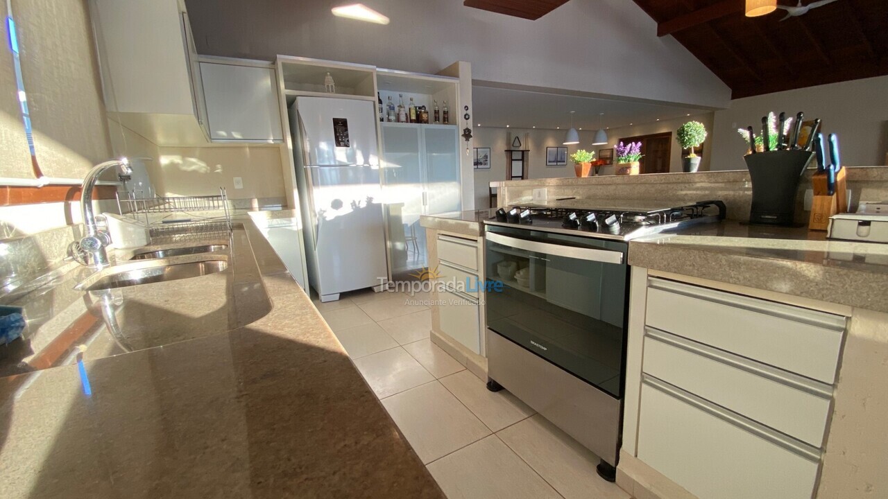 Casa para aluguel de temporada em Florianópolis (Cachoeira do Bom Jesus)