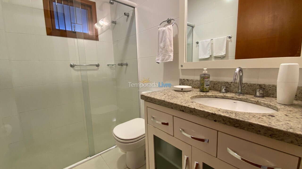 Casa para aluguel de temporada em Florianópolis (Cachoeira do Bom Jesus)