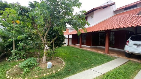 Excelente Casa para aluguel de temporada em Cachoeira do Bom Jesús,...
