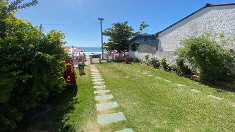 Apartment on the sand with air conditioning for up to 06 people