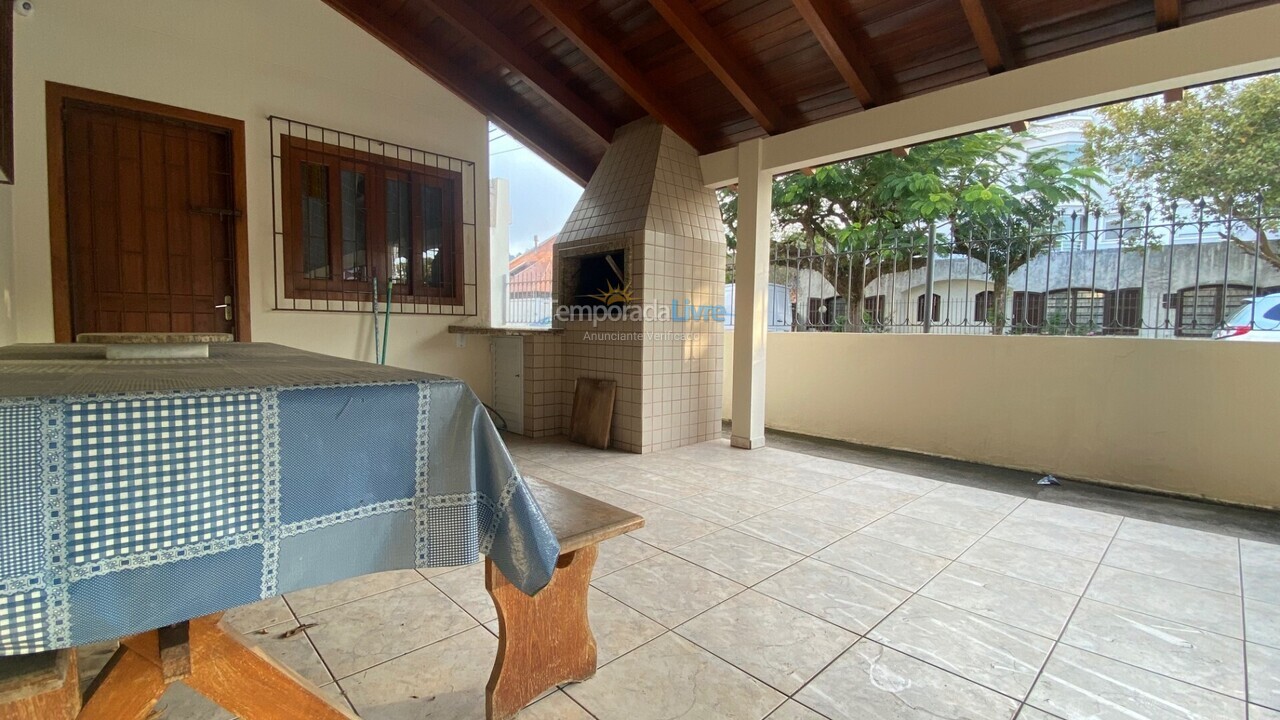 House for vacation rental in Florianopolis (Canasvieiras)