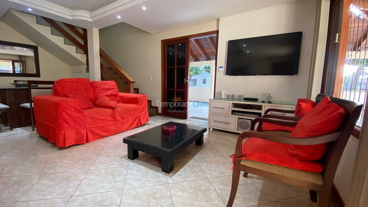 House for vacation rental in Florianopolis (Canasvieiras)