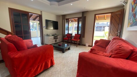 House with 6 bedrooms 300 meters from the sea