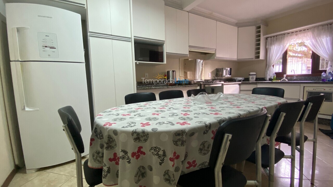 House for vacation rental in Florianopolis (Canasvieiras)