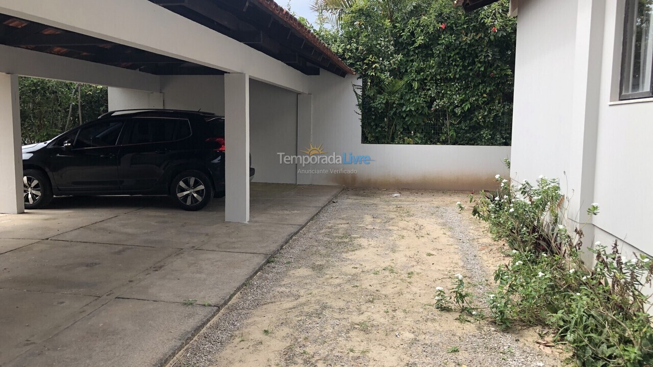 Casa para aluguel de temporada em Florianópolis (Brava)