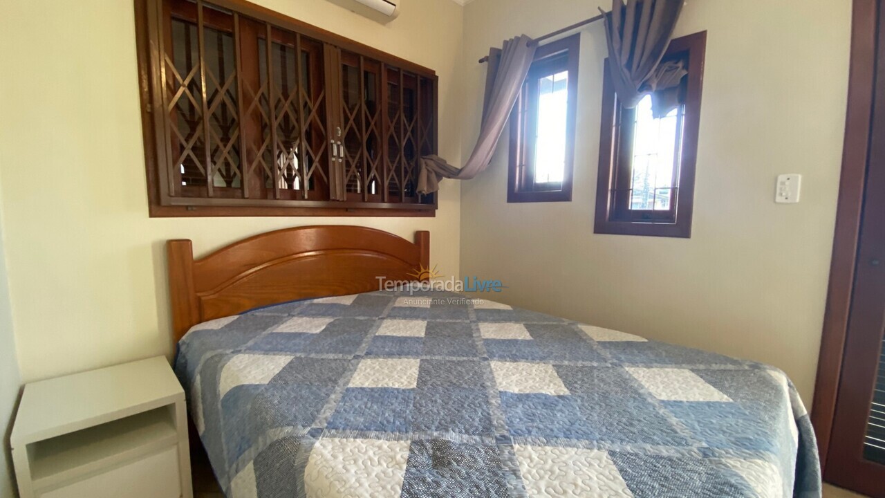 House for vacation rental in Florianopolis (Canasvieiras)