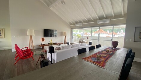 Duplex Penthouse Front Sea, you will love it!