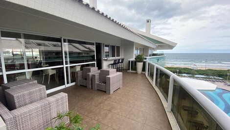 Duplex Penthouse Front Sea, you will love it!