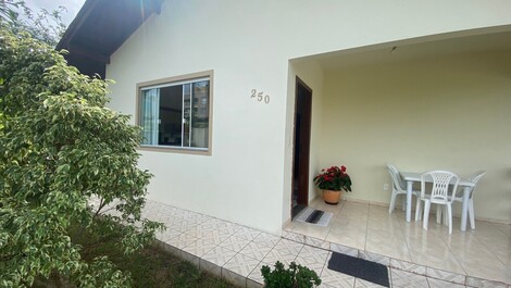 Excelente Casa para aluguel de temporada em Ingleses,...