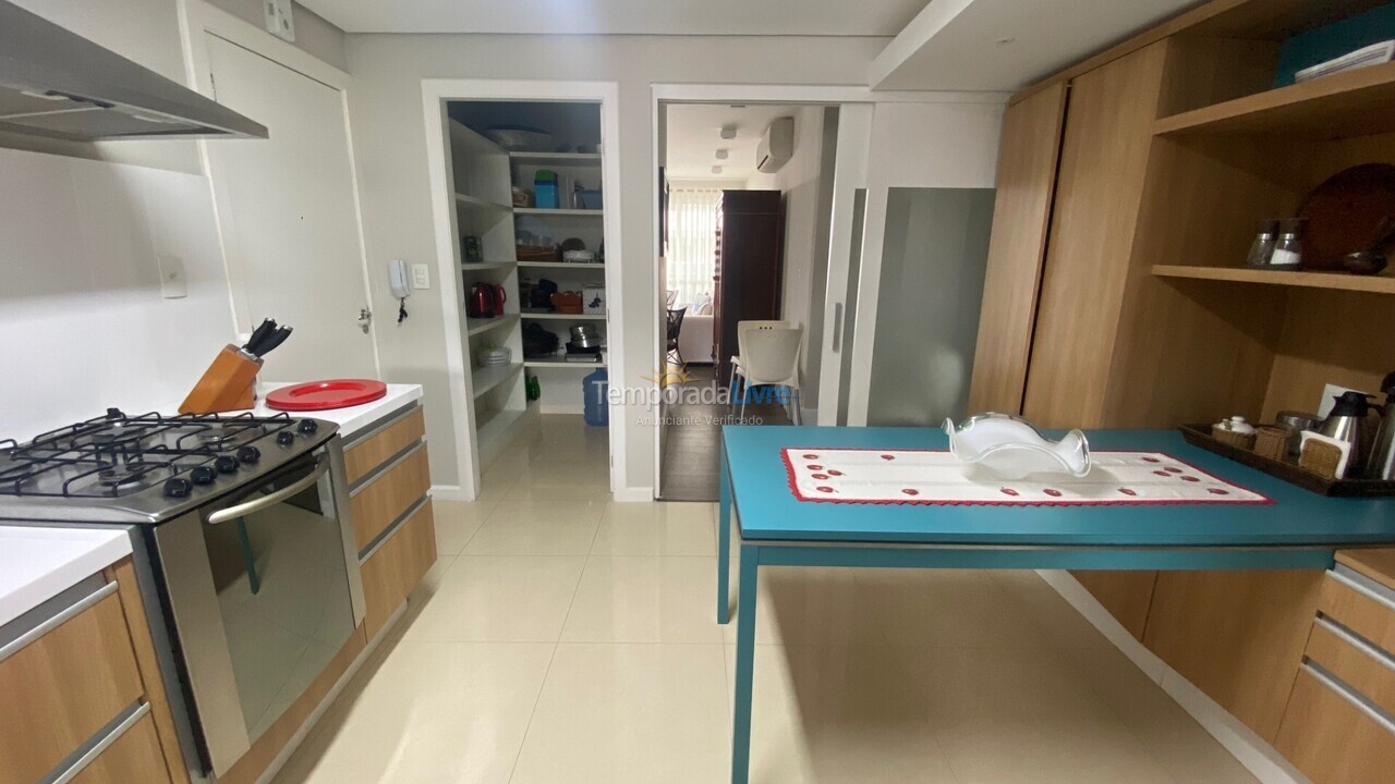 Apartment for vacation rental in Florianópolis (Brava)