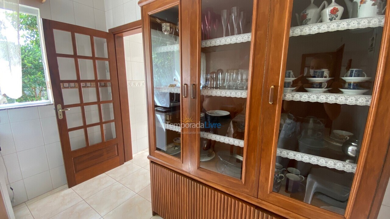 Casa para aluguel de temporada em Florianopolis (Praia dos Ingleses)