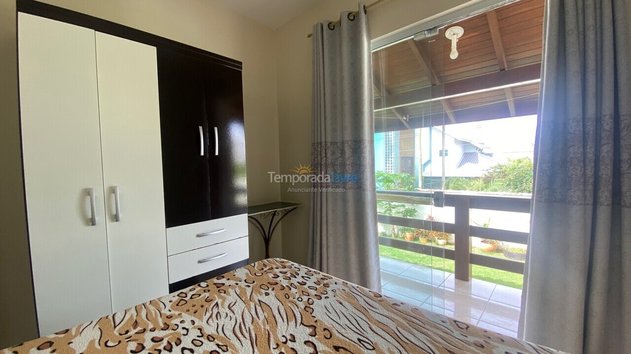 Casa para aluguel de temporada em Florianopolis (Praia dos Ingleses)