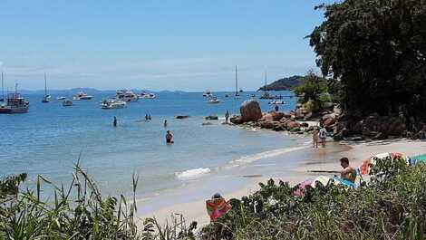 Wonderful house on the sand in Jurerê