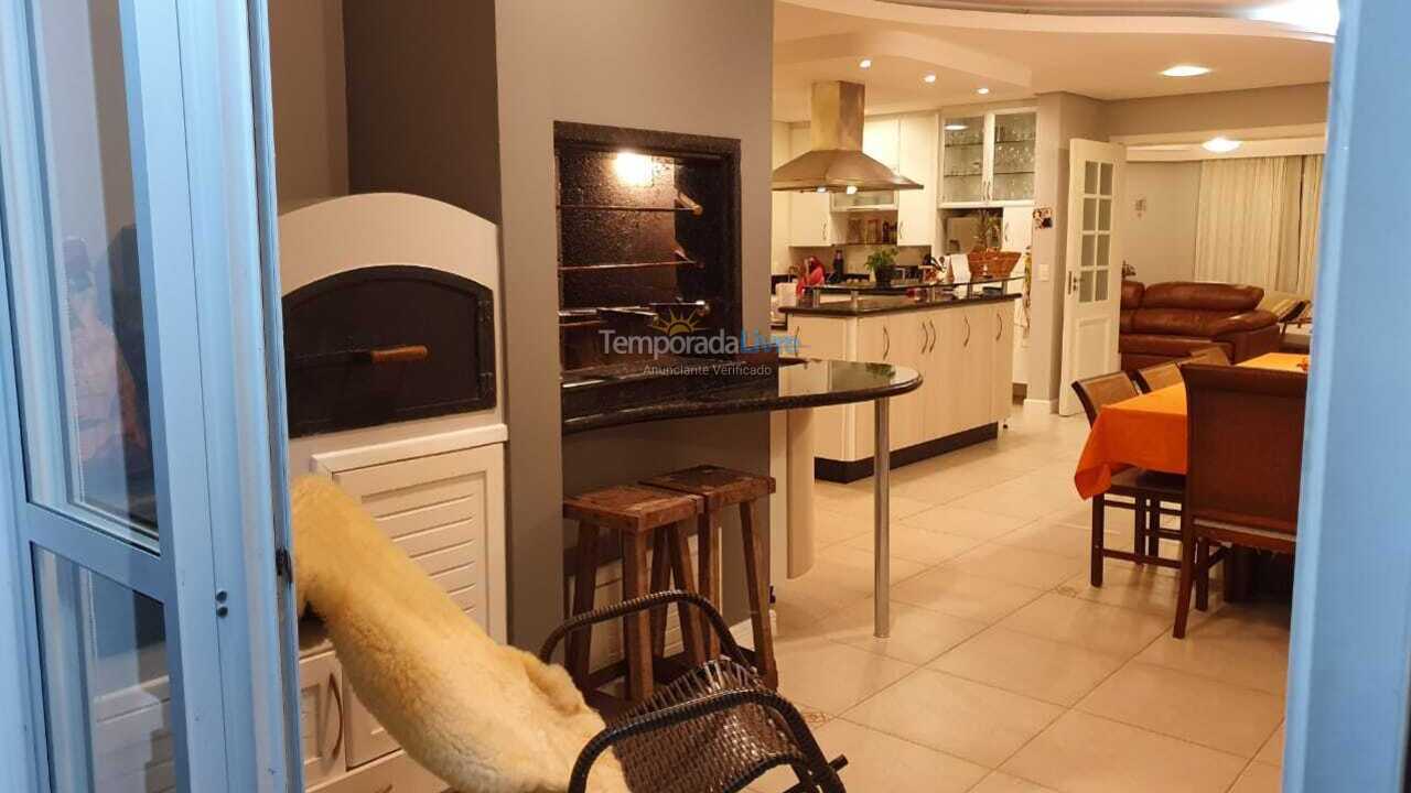 House for vacation rental in Florianopolis (Jurerê Internacional)