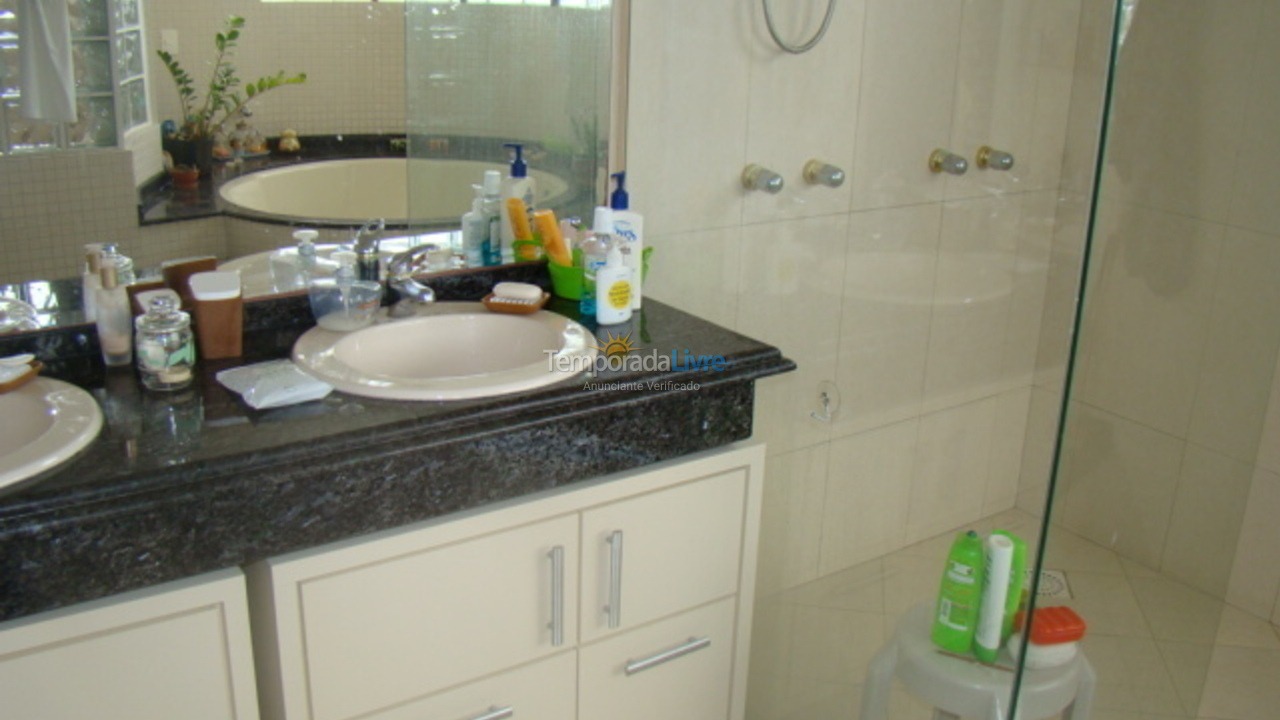 House for vacation rental in Florianopolis (Jurerê Internacional)