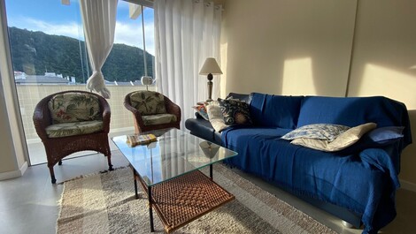 Beautiful penthouse for 8 people on Praia Brava