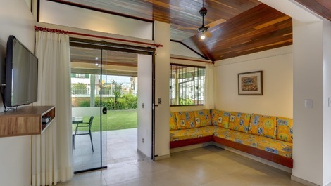 Hermosa casa con piscina climatizada a 400 metros del mar