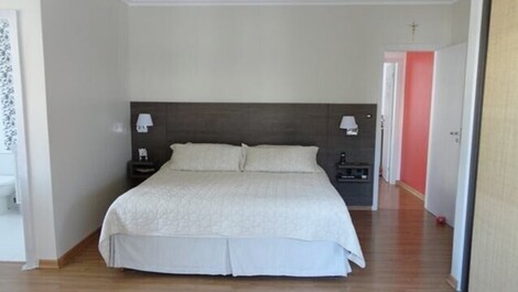 Hermosa casa con piscina en Canasvieiras