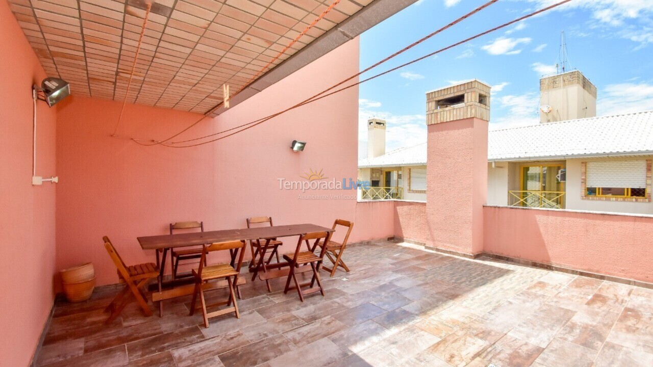 Apartamento para aluguel de temporada em Florianopolis (Praia dos Ingleses)