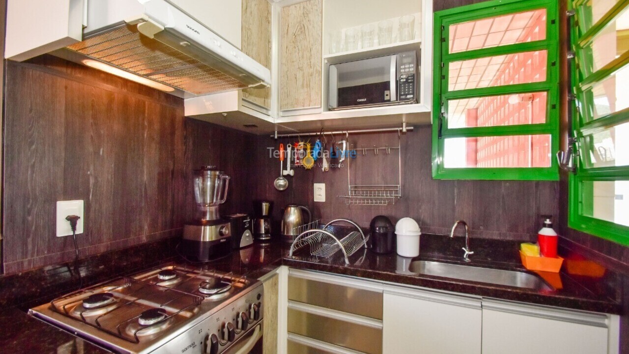 Apartamento para aluguel de temporada em Florianopolis (Praia dos Ingleses)