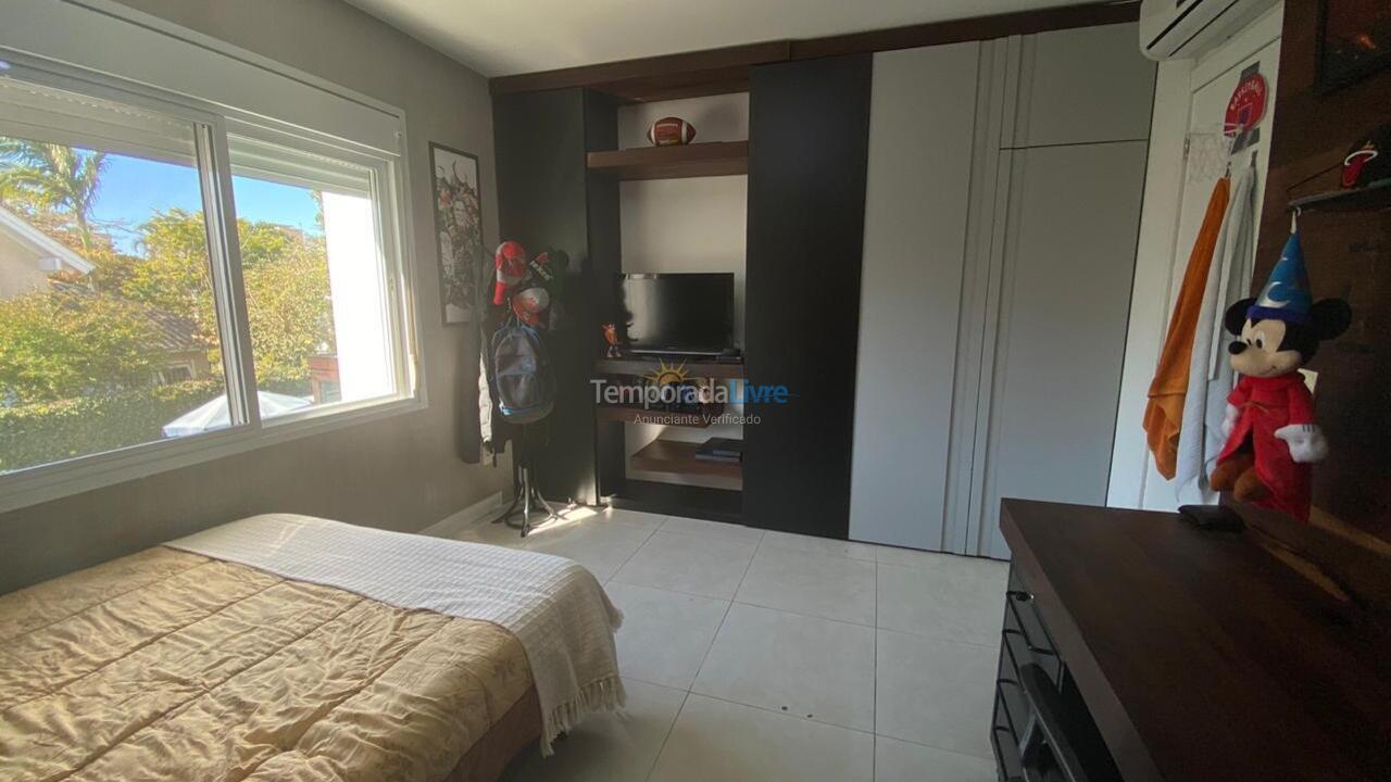 Casa para alquiler de vacaciones em Florianopolis (Jurerê Internacional)