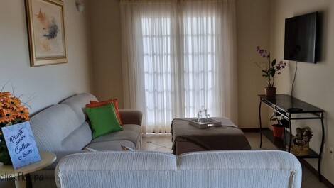 Beautiful house close to the sea, Praia do Santinho