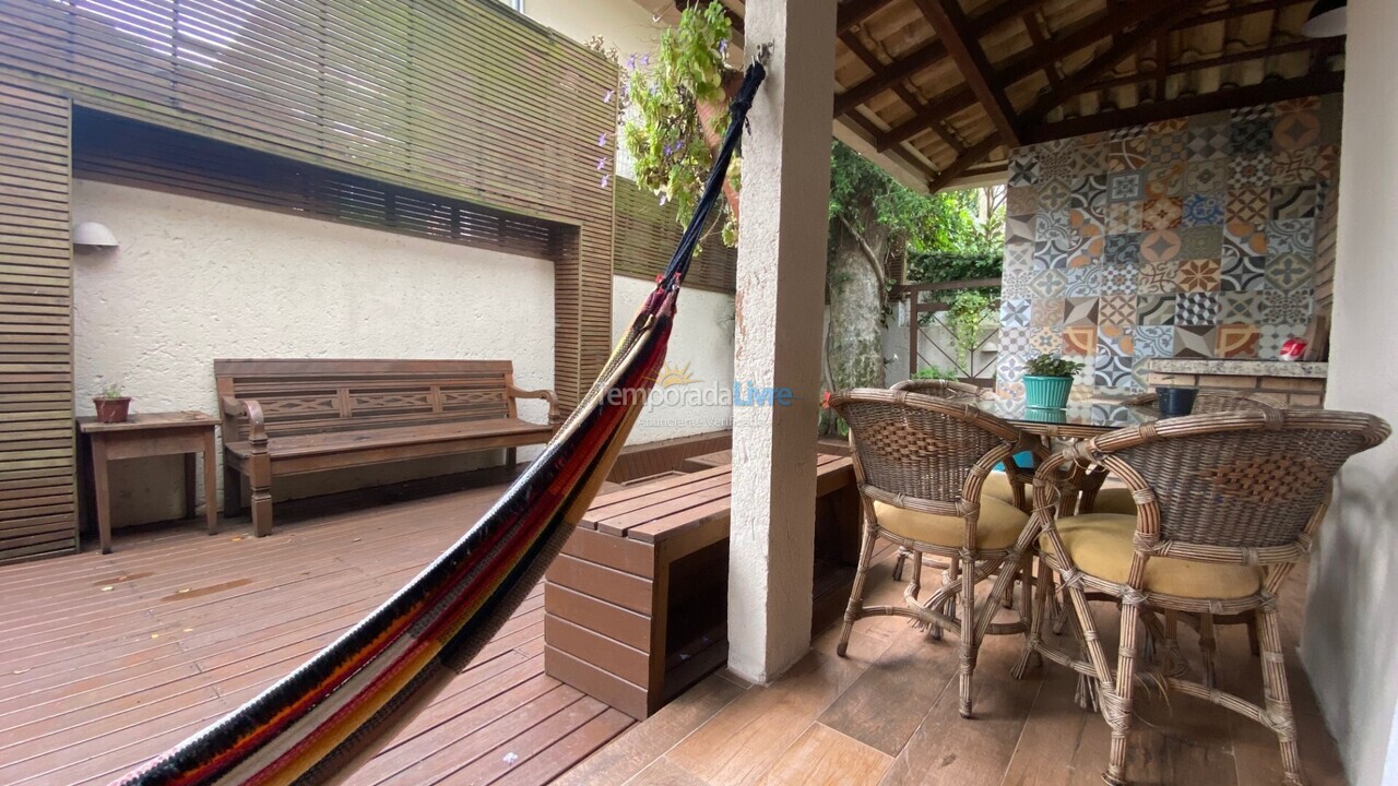 Casa para aluguel de temporada em Florianopolis (Canasvieiras)