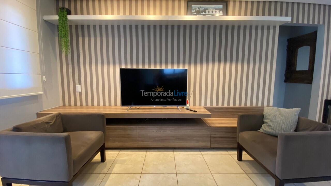 Casa para aluguel de temporada em Florianopolis (Canasvieiras)