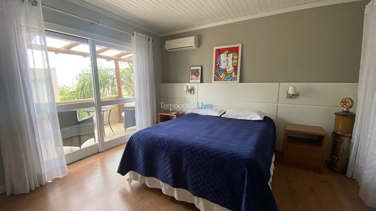 Casa para aluguel de temporada em Florianopolis (Canasvieiras)