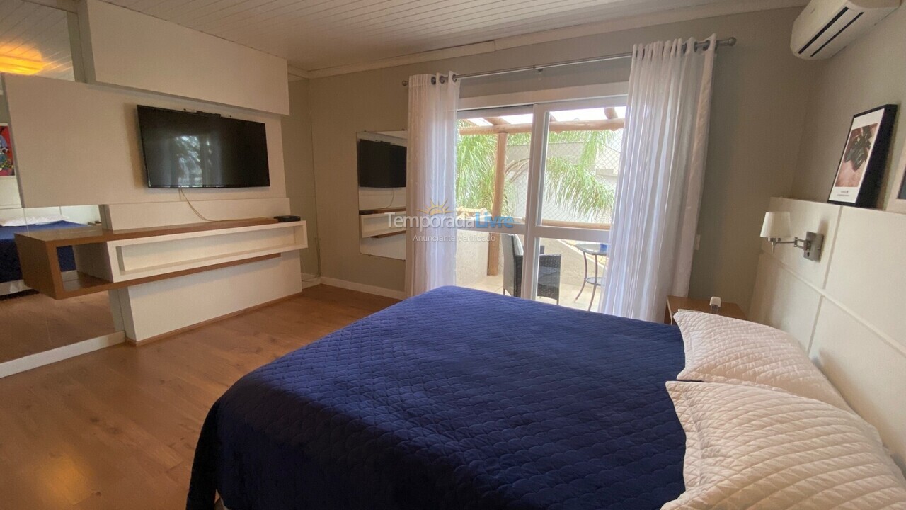 Casa para aluguel de temporada em Florianopolis (Canasvieiras)