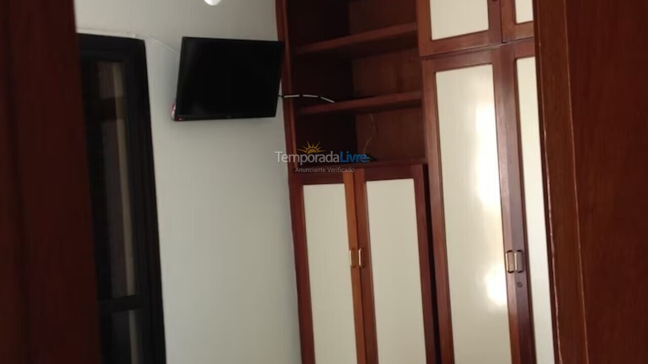 Casa para aluguel de temporada em Guarujá (Enseada)