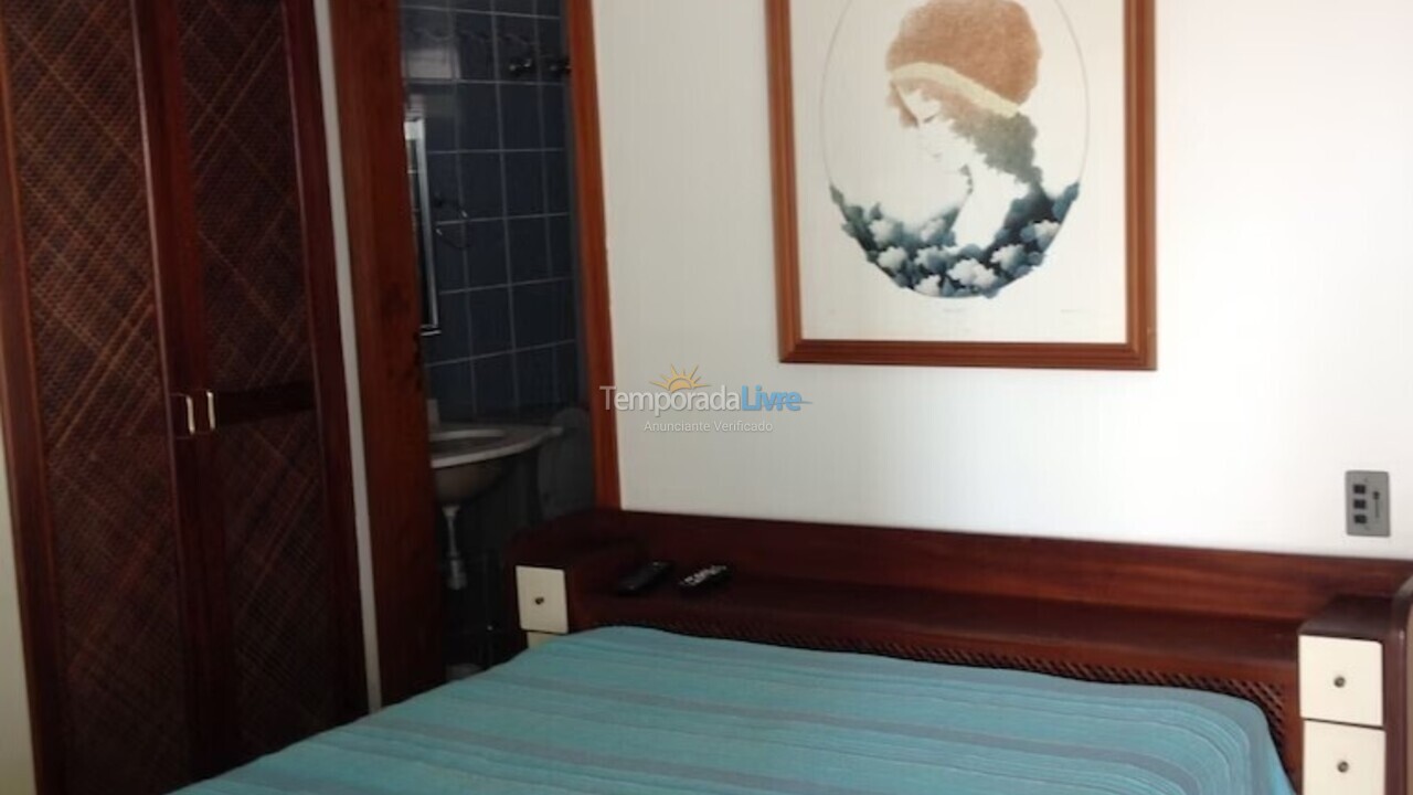 Casa para aluguel de temporada em Guarujá (Enseada)