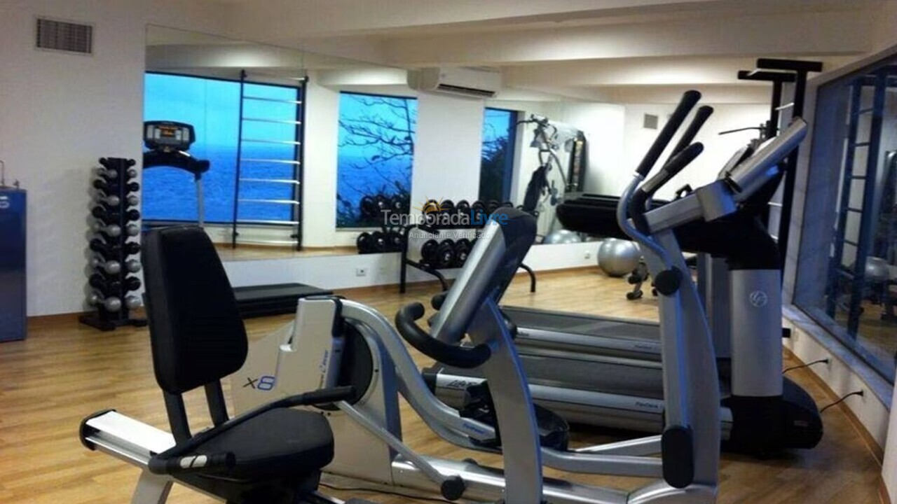 Casa para aluguel de temporada em Guarujá (Enseada)