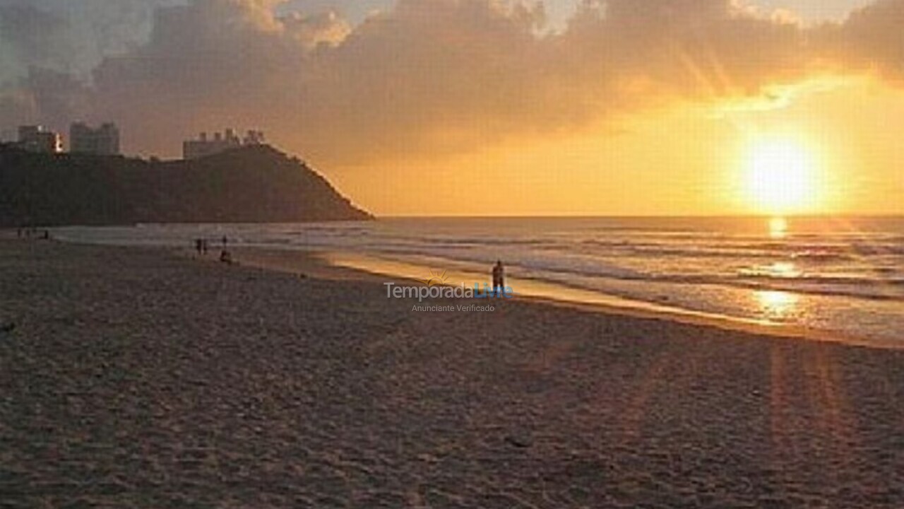 Casa para aluguel de temporada em Guarujá (Enseada)