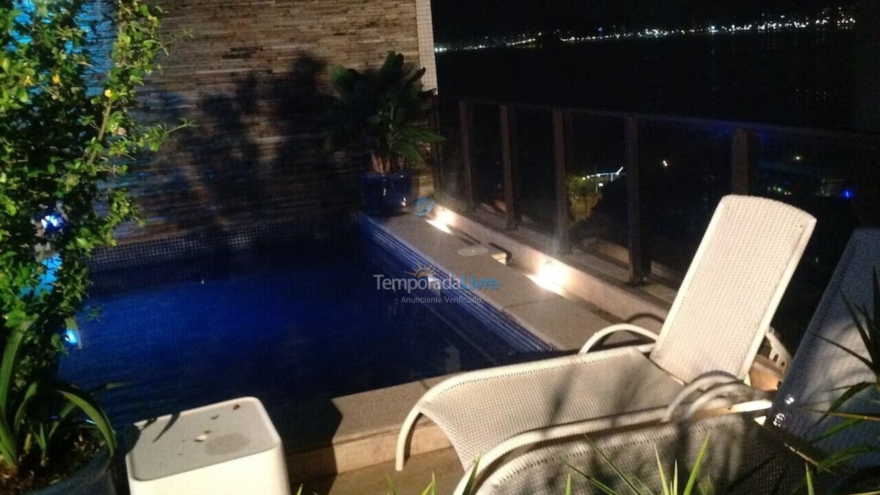 Apartamento para aluguel de temporada em Guarujá (Enseada)