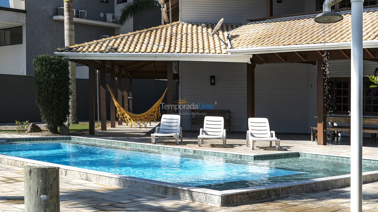 Casa para alquiler de vacaciones em Bombinhas (Canto Grande)