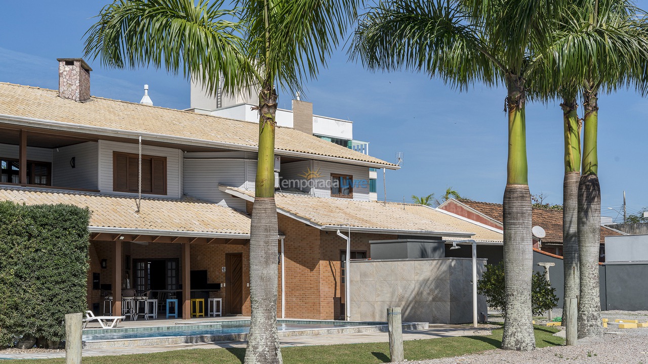 Casa para alquiler de vacaciones em Bombinhas (Canto Grande)