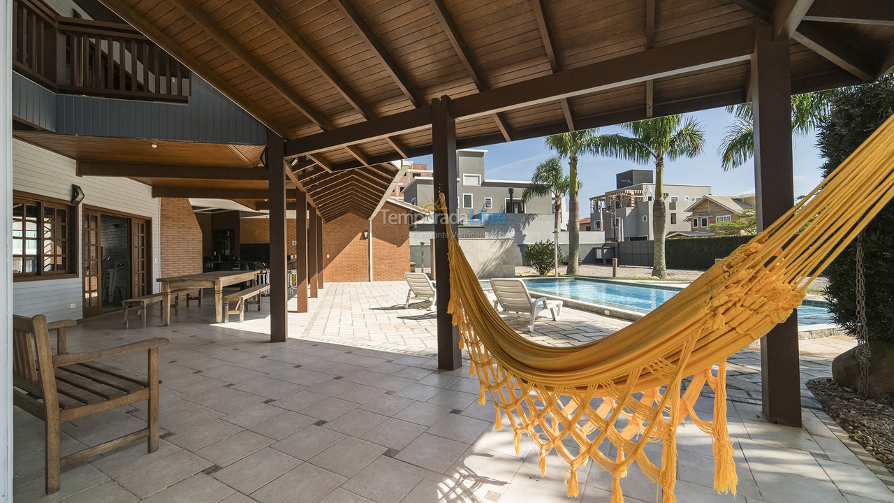 Casa para alquiler de vacaciones em Bombinhas (Canto Grande)