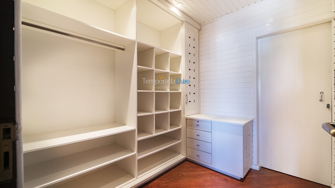 Casa para alquiler de vacaciones em Bombinhas (Canto Grande)