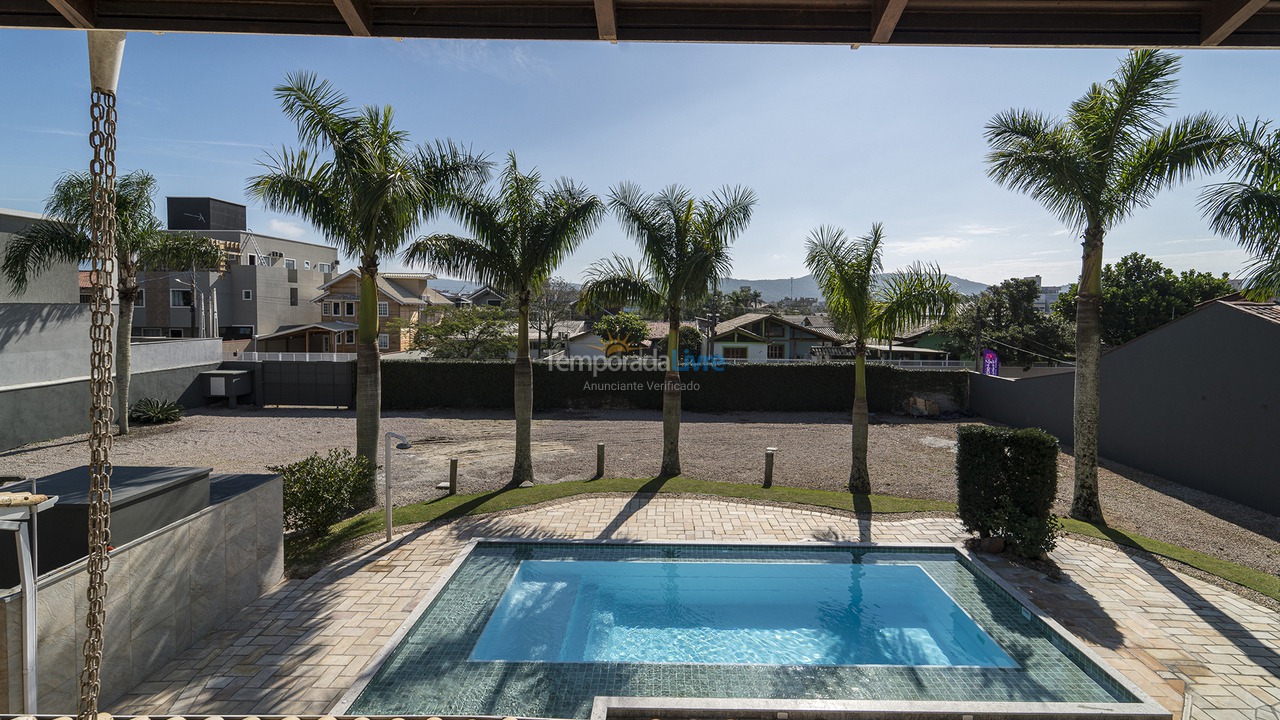 Casa para alquiler de vacaciones em Bombinhas (Canto Grande)