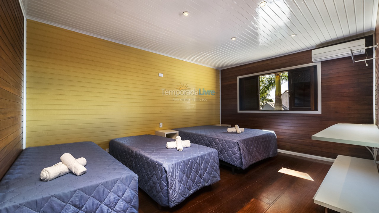 Casa para alquiler de vacaciones em Bombinhas (Canto Grande)