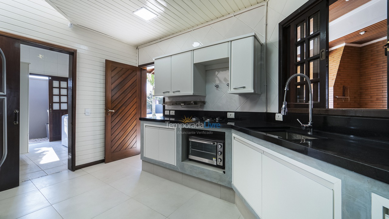 Casa para alquiler de vacaciones em Bombinhas (Canto Grande)