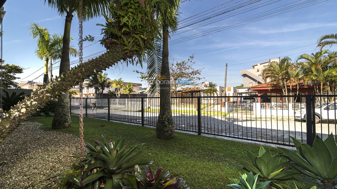 Casa para alquiler de vacaciones em Bombinhas (Canto Grande)