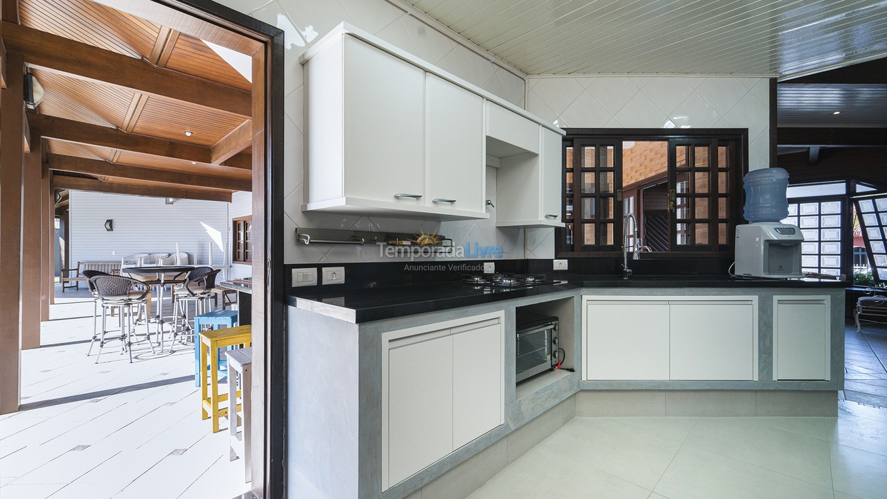 Casa para alquiler de vacaciones em Bombinhas (Canto Grande)