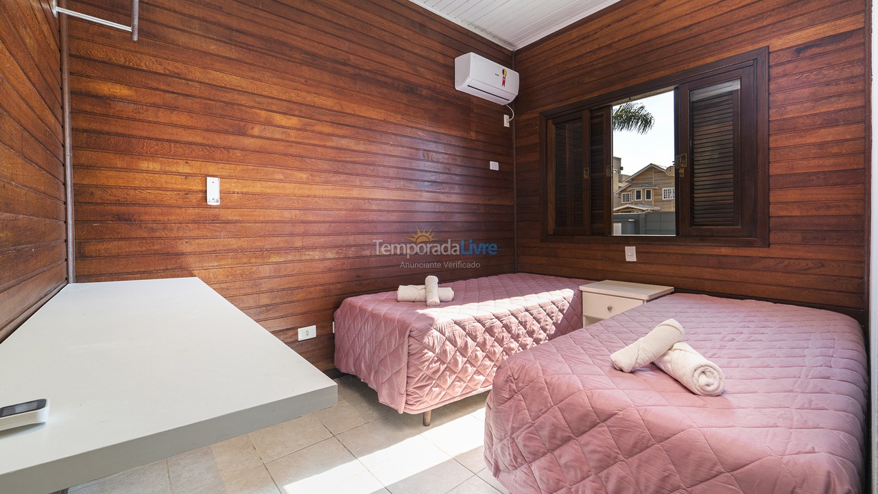 Casa para alquiler de vacaciones em Bombinhas (Canto Grande)