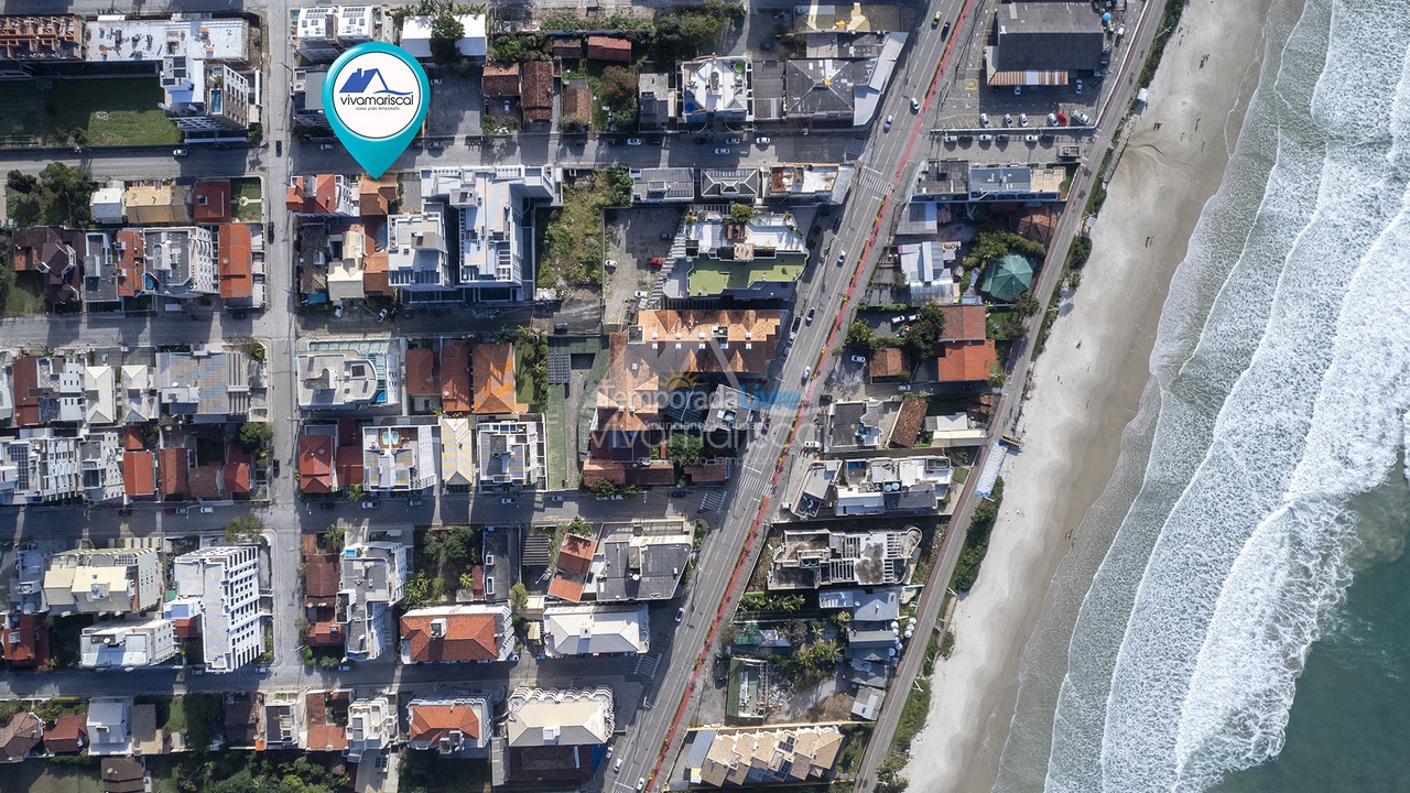 Casa para aluguel de temporada em Bombinhas (Praia de Bombas)