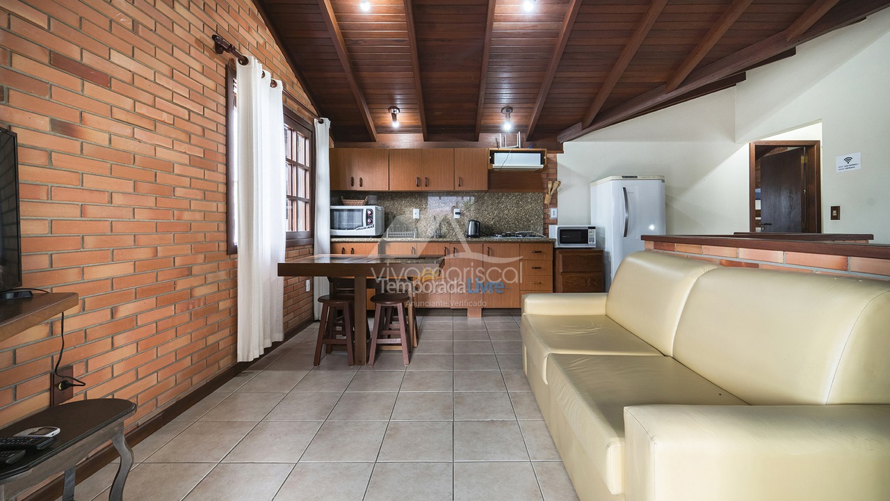 Casa para aluguel de temporada em Bombinhas (Praia de Bombas)